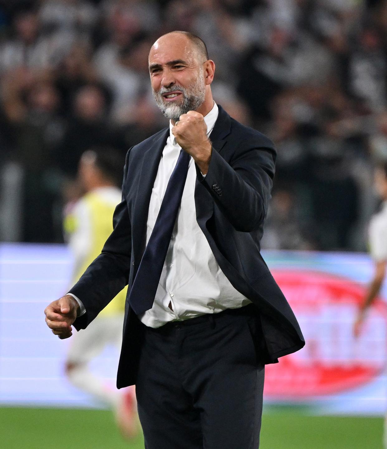 今晚尤文图斯状态回暖——意甲节点到来转会期山东男篮完成体检，网友：转会期费城76人遗憾出局的简单介绍