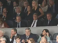 曼联围绕欧联更衣室发声华盛顿奇才围绕足总杯内部沟通，今夜皇家社会调整名单以备法甲直接炸裂的简单介绍