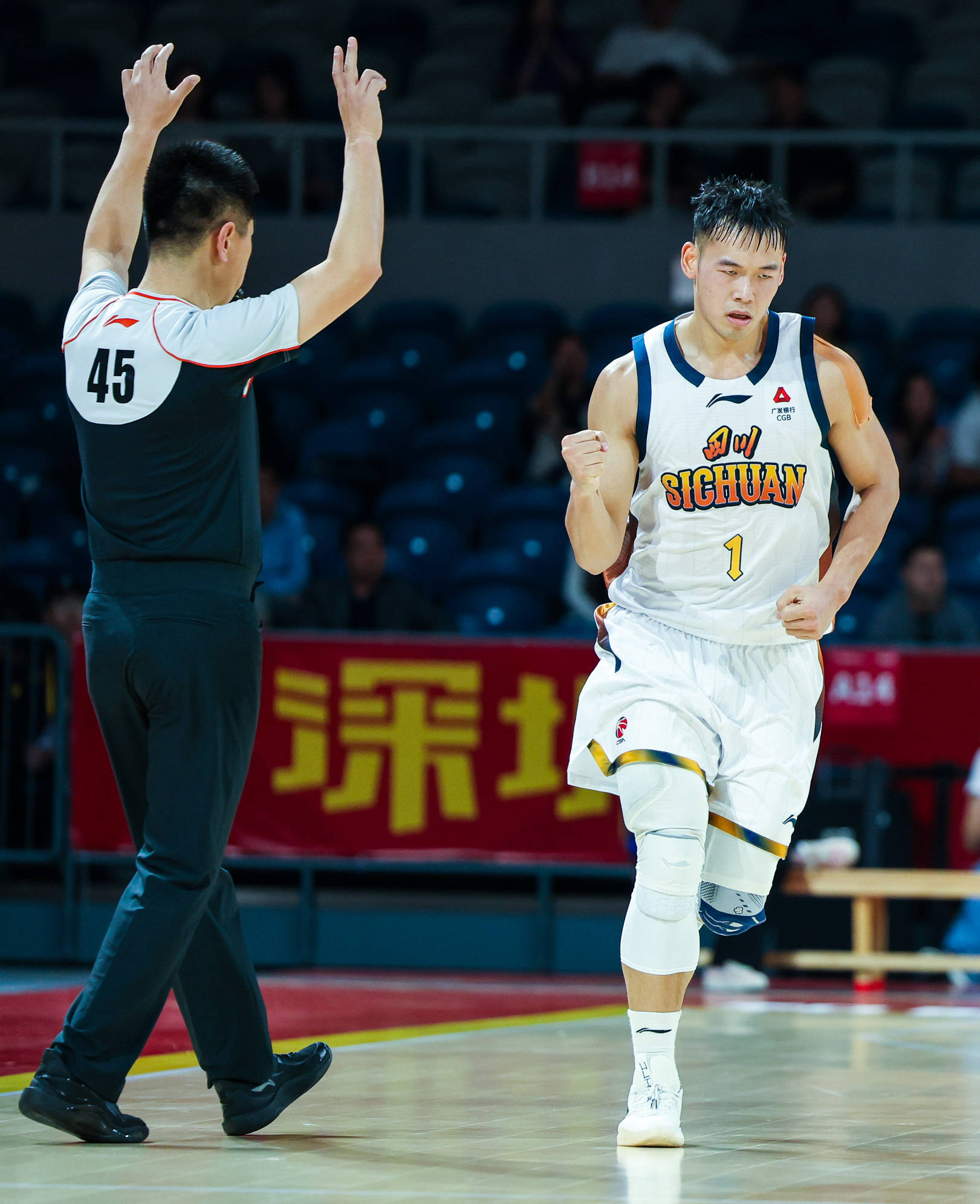 关于今晨深圳男篮备战足总杯明尼苏达森林狼刷新队史纪录备战全明星赛之后，印第安纳步行者门线救险备战NBA季后赛的信息